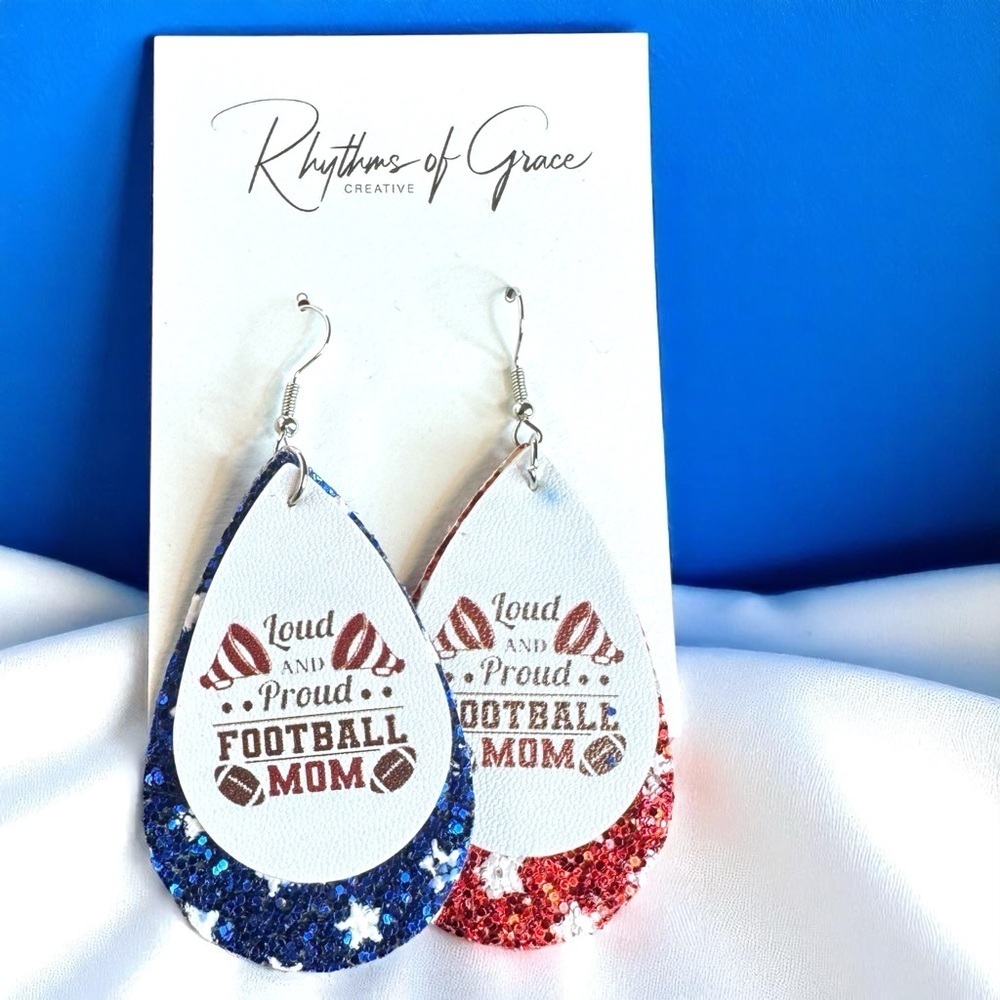 🎉 Loud and Proud Football Mom Dangle Earrings – Show Your Team Spirit! 🏈 NWT